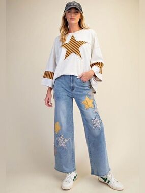 Women's Light Wash Star Patch Wide-Leg Jeans - By Easel